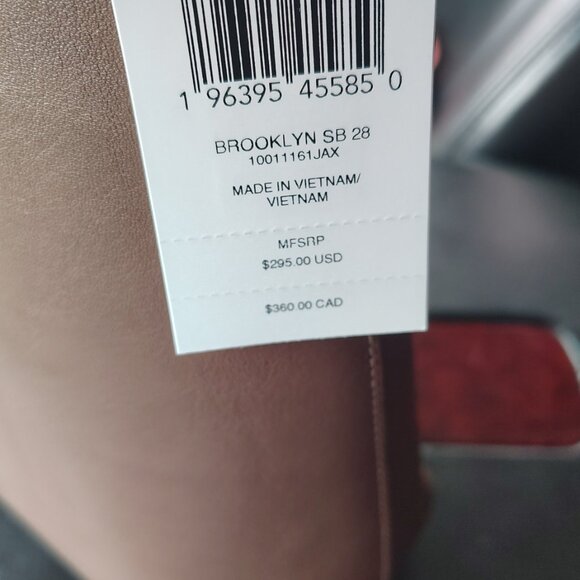 Coach purse new with tags - Picture 3 of 3